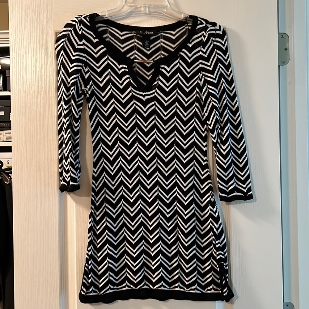 White House Black Market Tunic Top